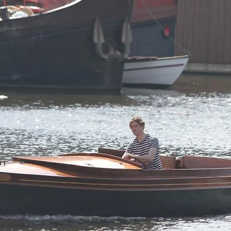 Houseboat Aquaview Amsterdam