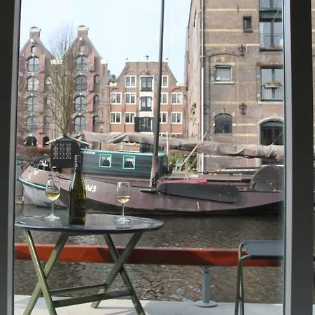 Houseboat Aquaview Amsterdam
